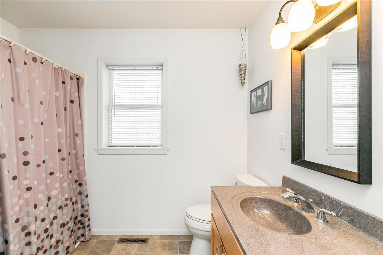 3068 River Front Est NE