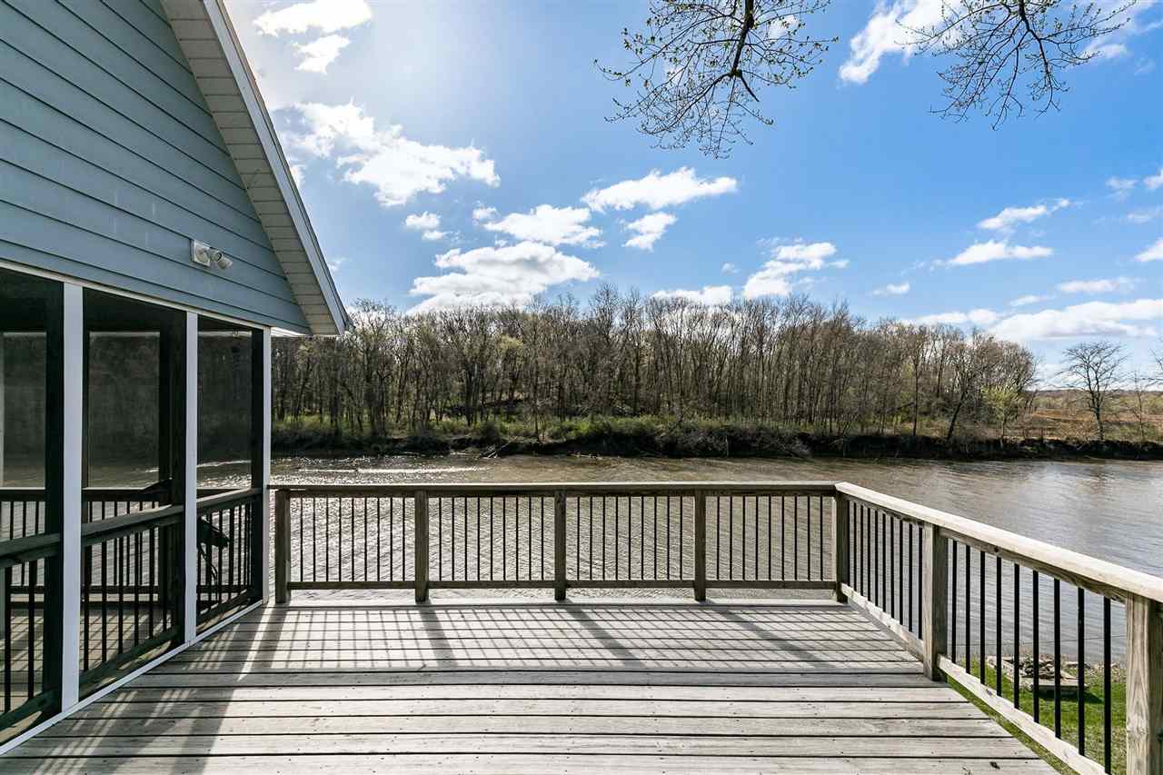 3068 River Front Est NE