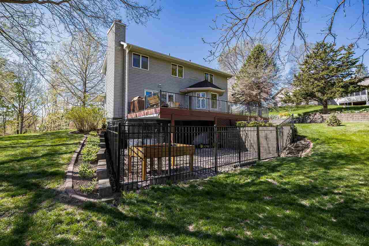 32 N High Circle Dr NE