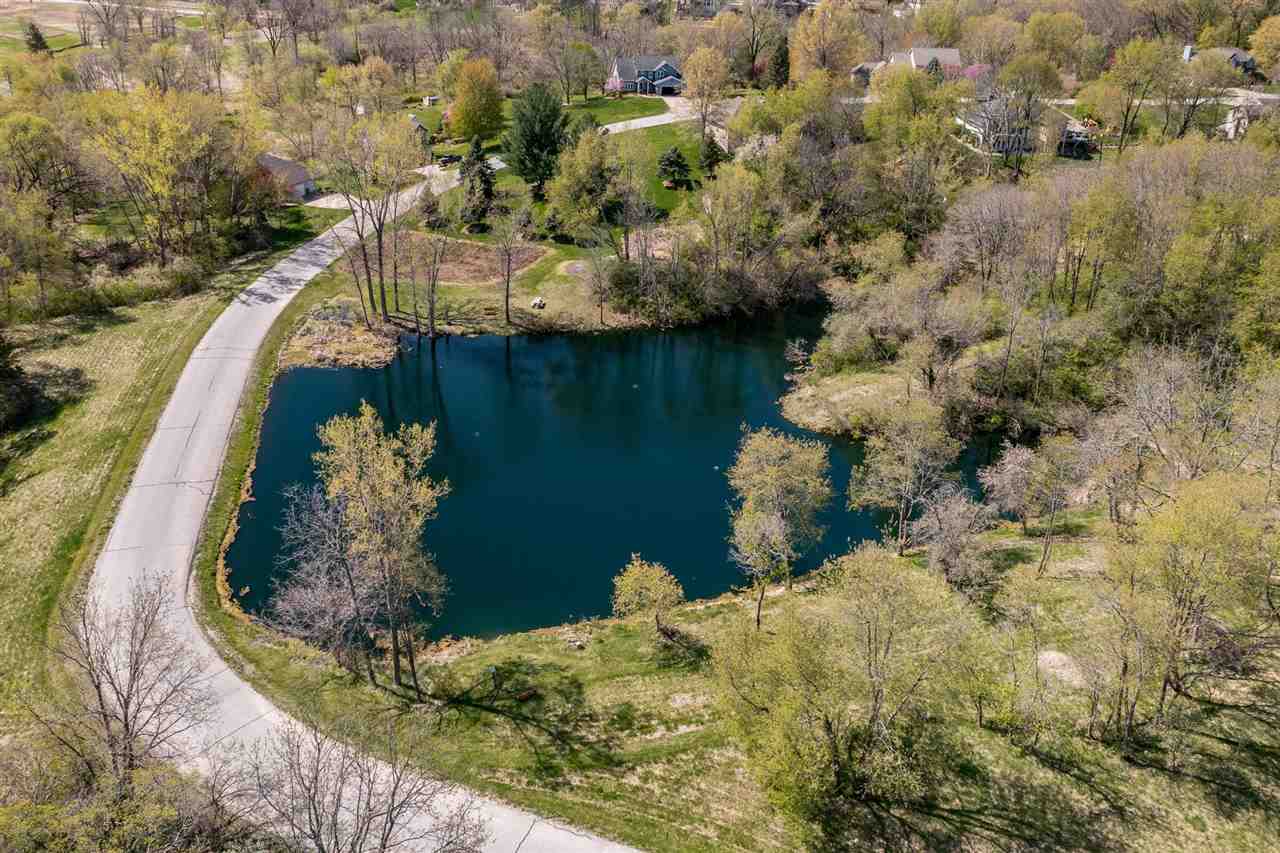 32 N High Circle Dr NE