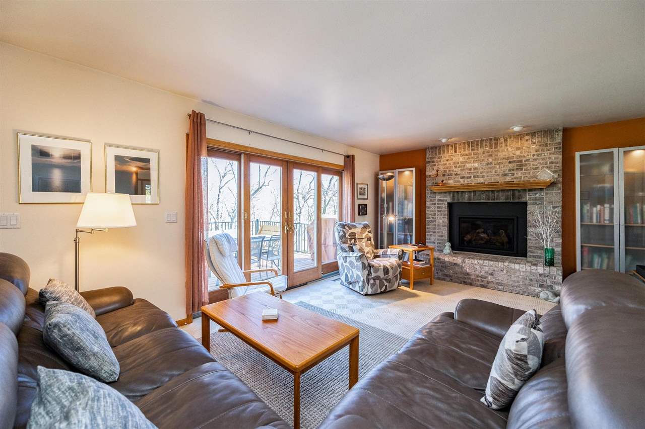 32 N High Circle Dr NE