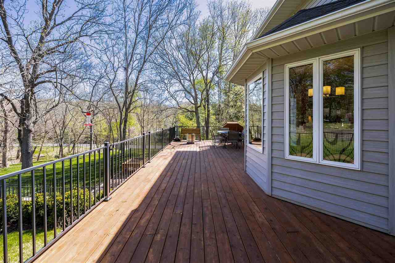 32 N High Circle Dr NE