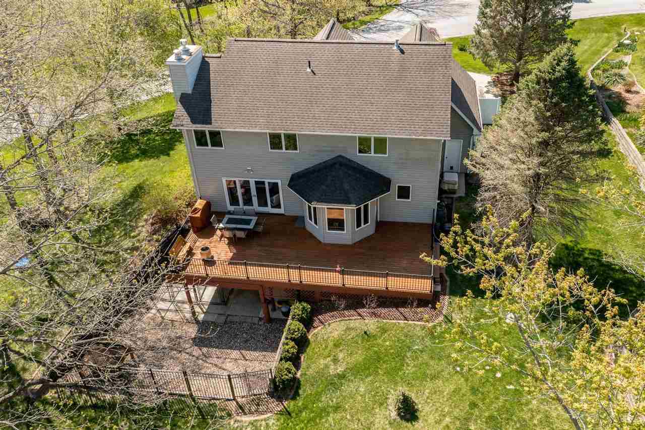 32 N High Circle Dr NE