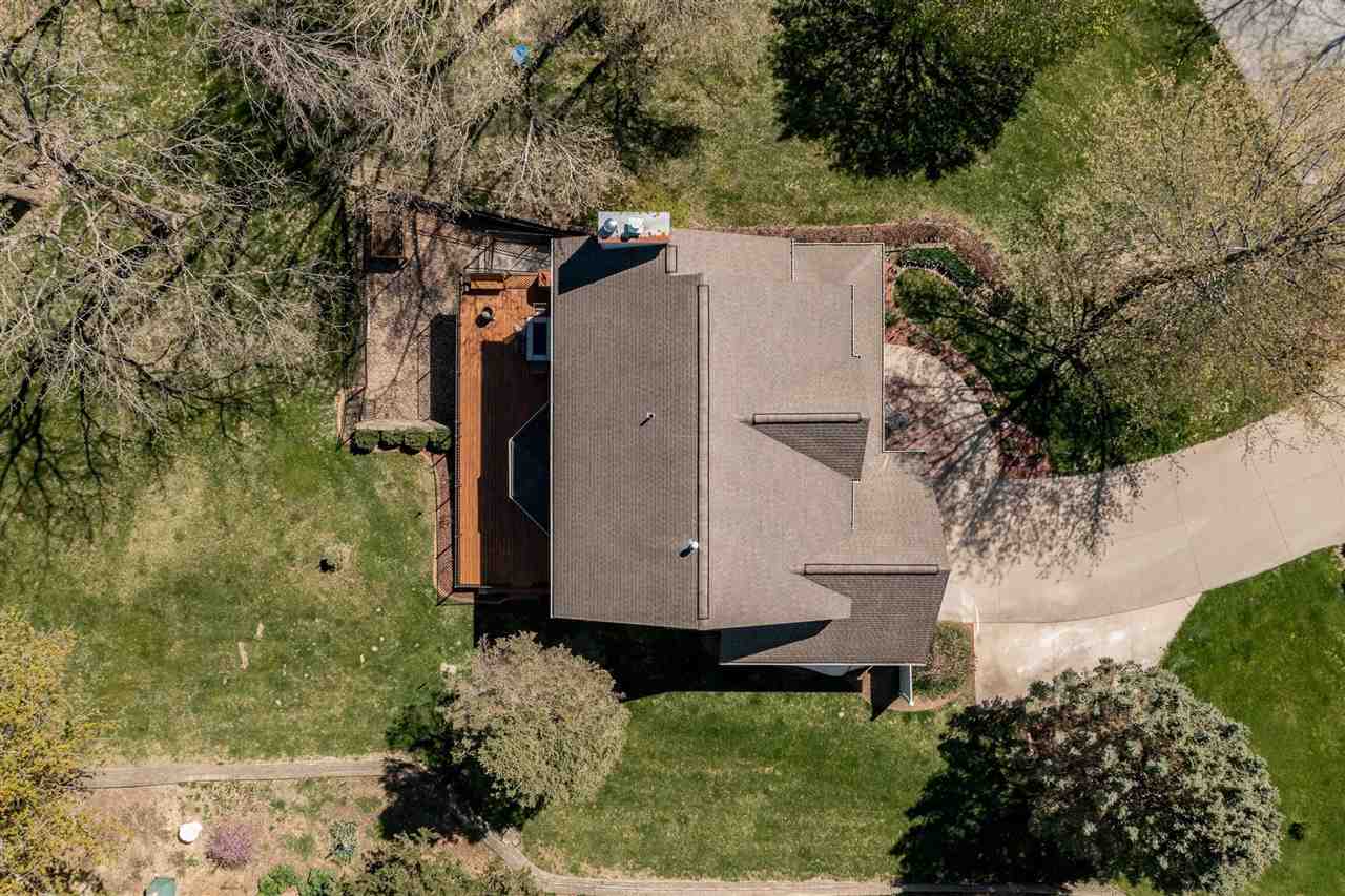 32 N High Circle Dr NE