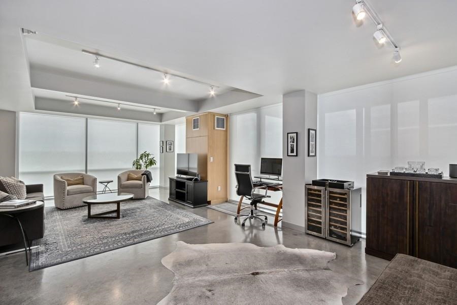 221 E College St Unit: 904