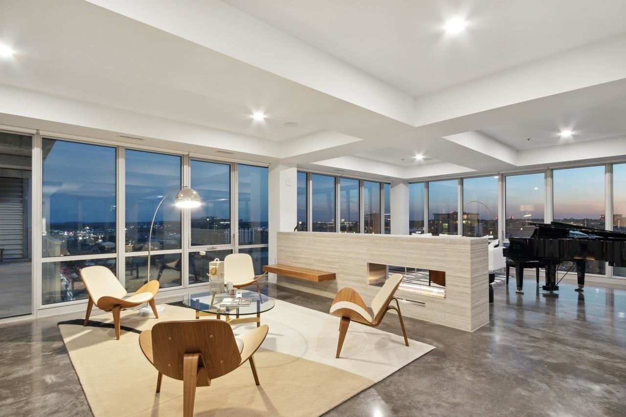 404 E College St Unit: 1307 and 1308