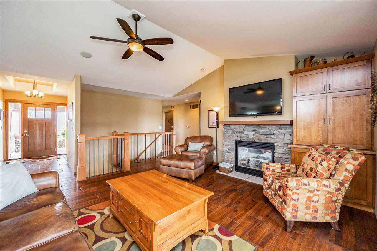 5048 & 5050 Highway 6 SE