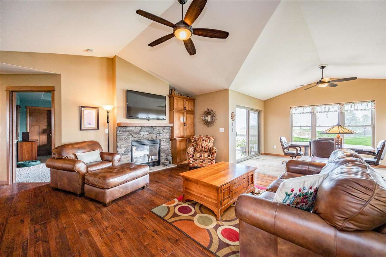 5048 & 5050 Highway 6 SE