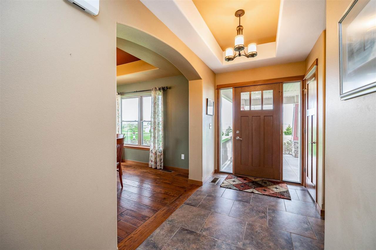 5048 & 5050 Highway 6 SE