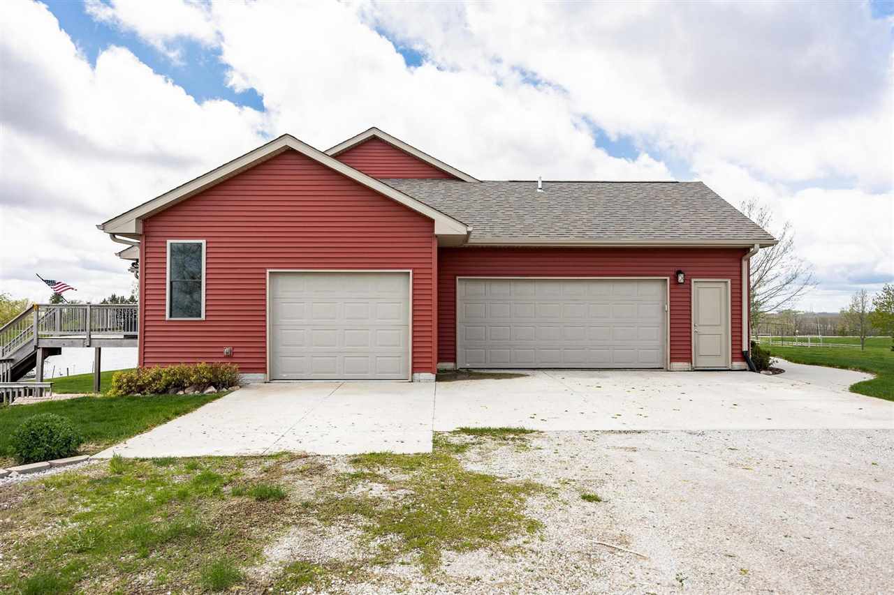 5048 & 5050 Highway 6 SE