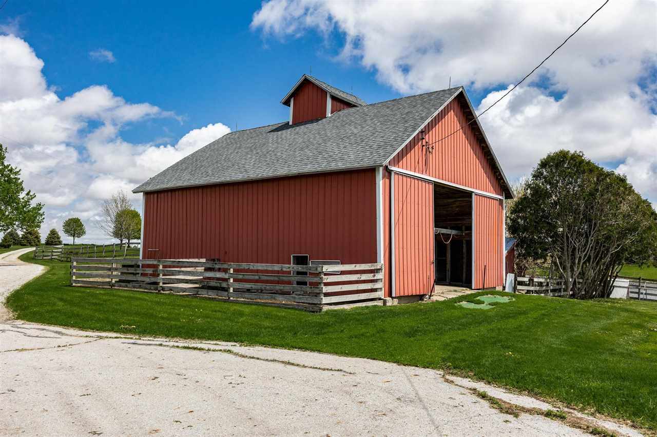 5048 & 5050 Highway 6 SE