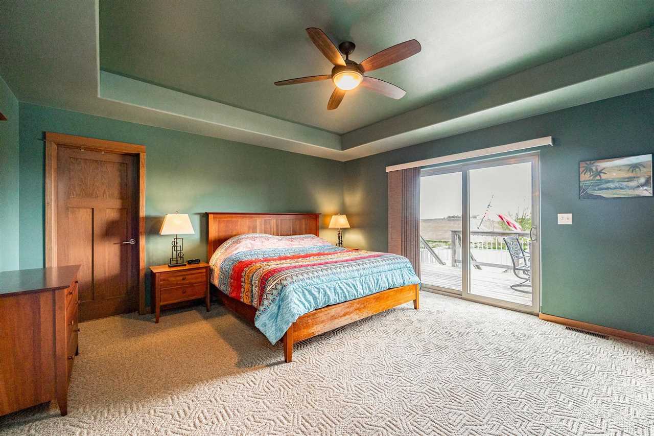 5048 & 5050 Highway 6 SE