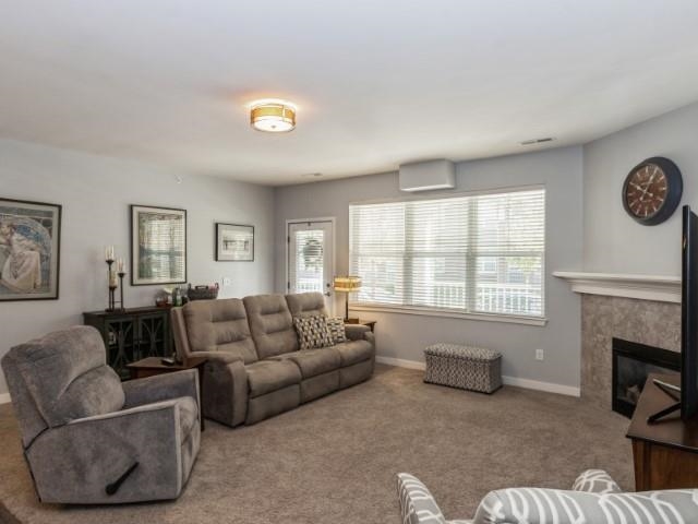 2161 Willenbrock Cir