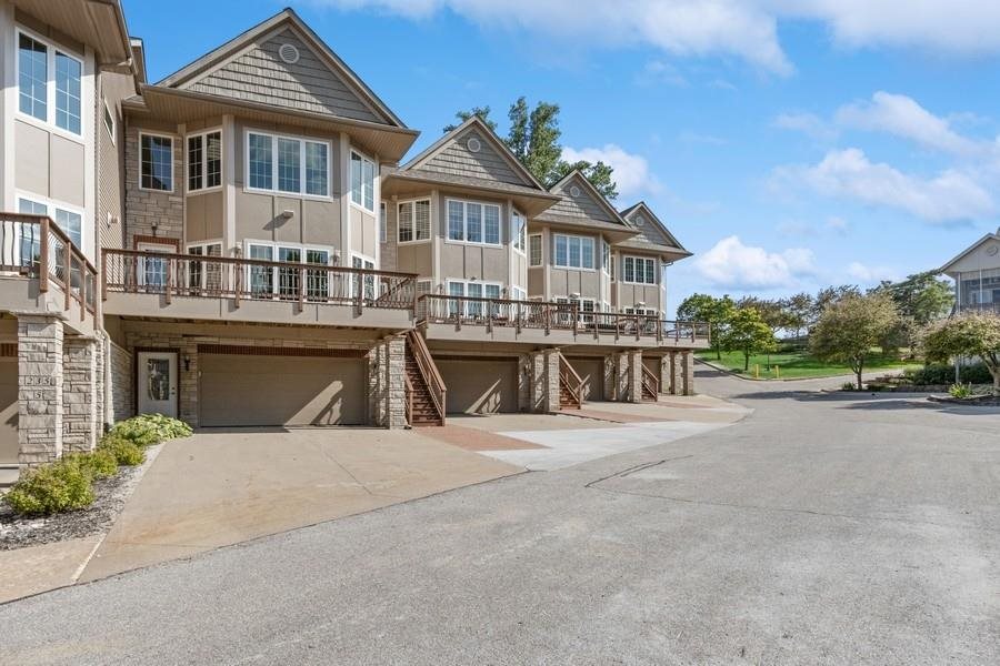 235 Holiday Rd Unit: 4