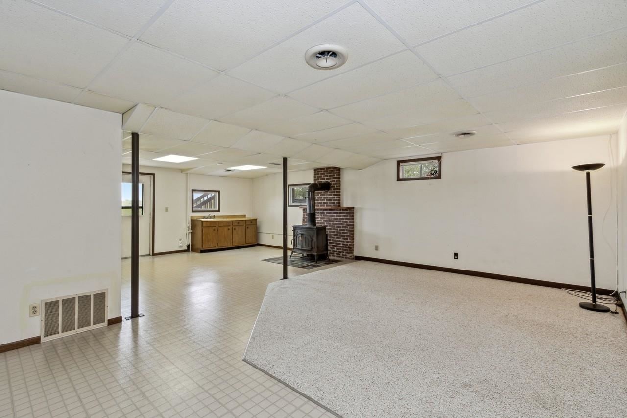 4945 Rapid Creek Rd NE