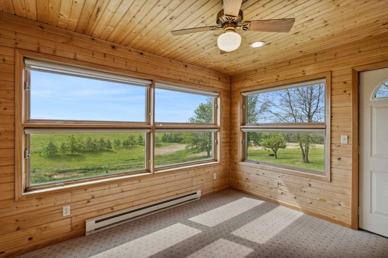 4945 Rapid Creek Rd NE