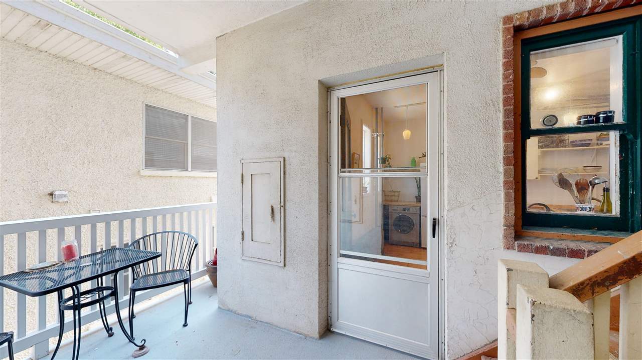 228 S Summit St Unit: B3