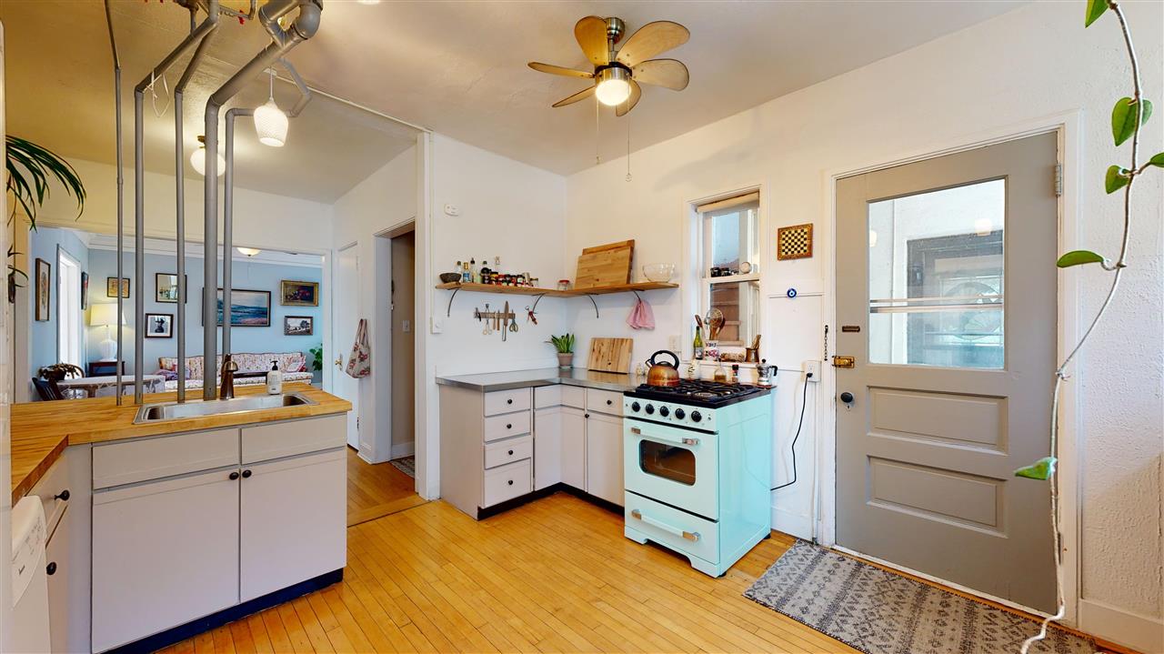 228 S Summit St Unit: B3