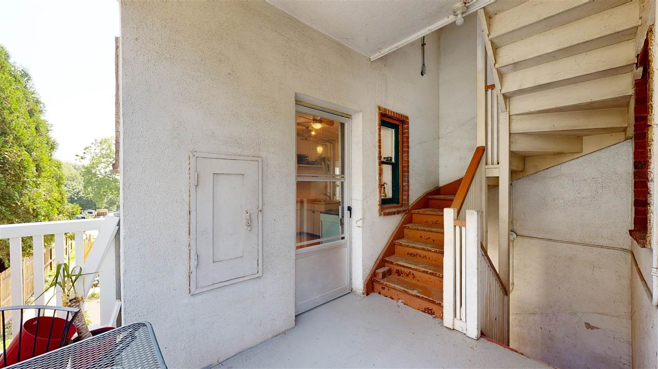 228 S Summit St Unit: B3