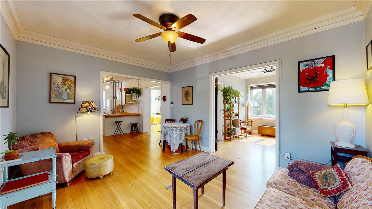 228 S Summit St Unit: B3