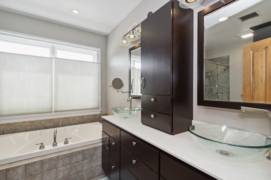 2040 Forest Hill Cir