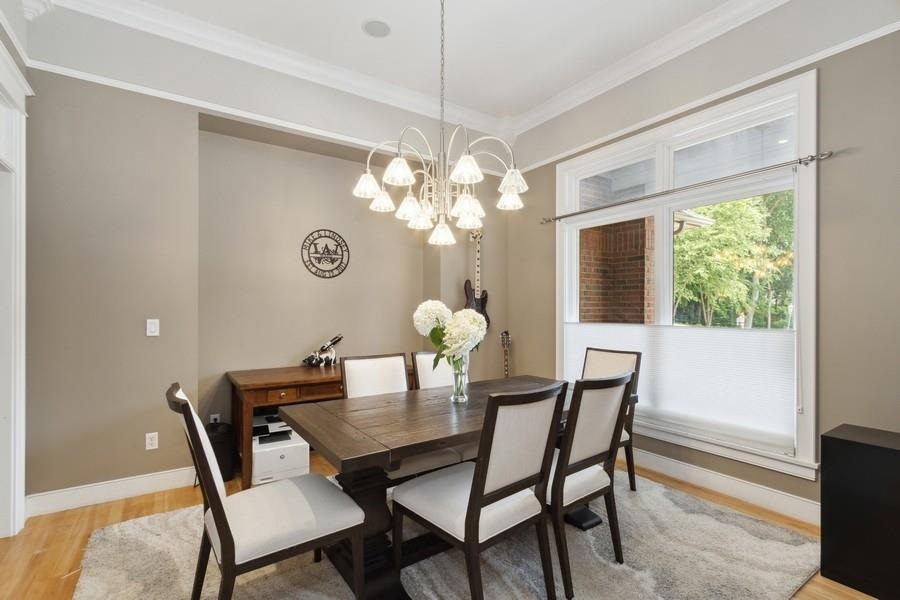 2040 Forest Hill Cir