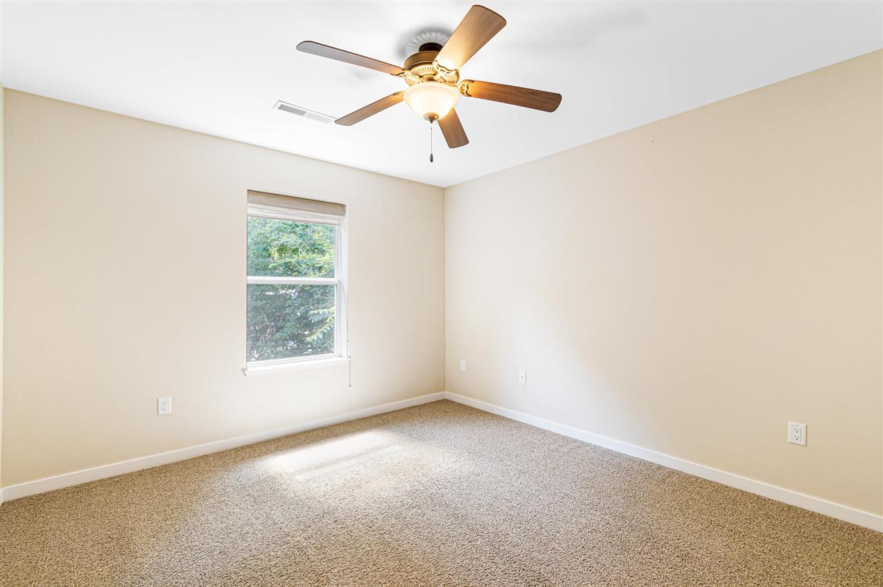 275 Holiday Rd Unit: 7