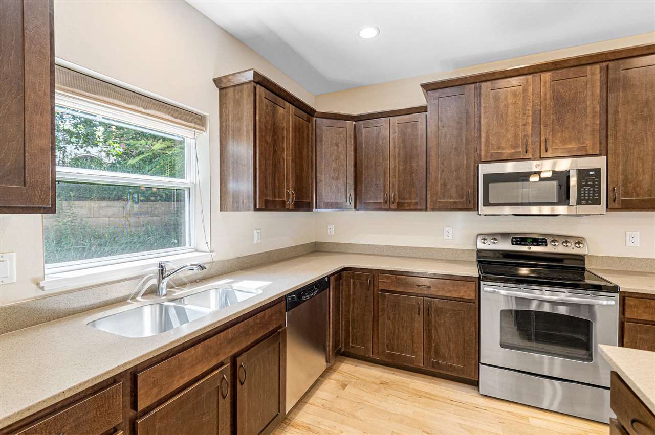 275 Holiday Rd Unit: 7