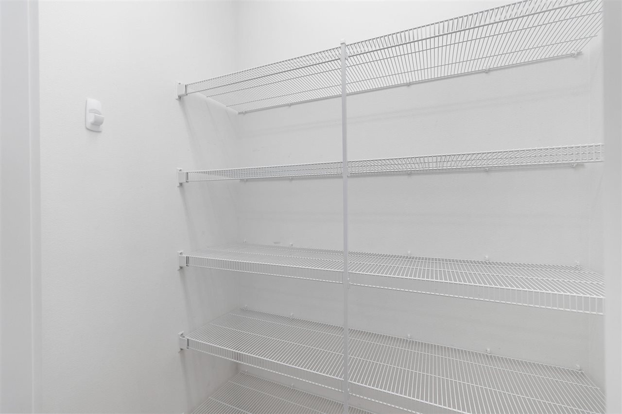 275 Holiday Rd Unit: 7