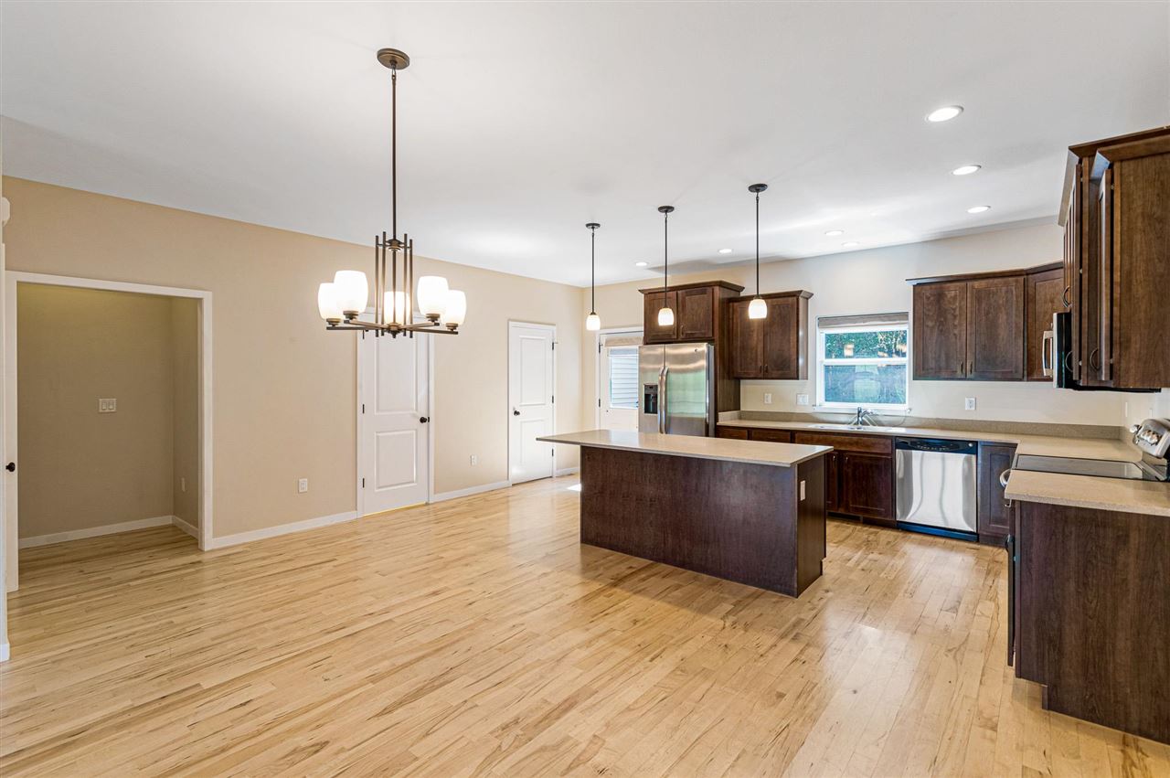 275 Holiday Rd Unit: 7