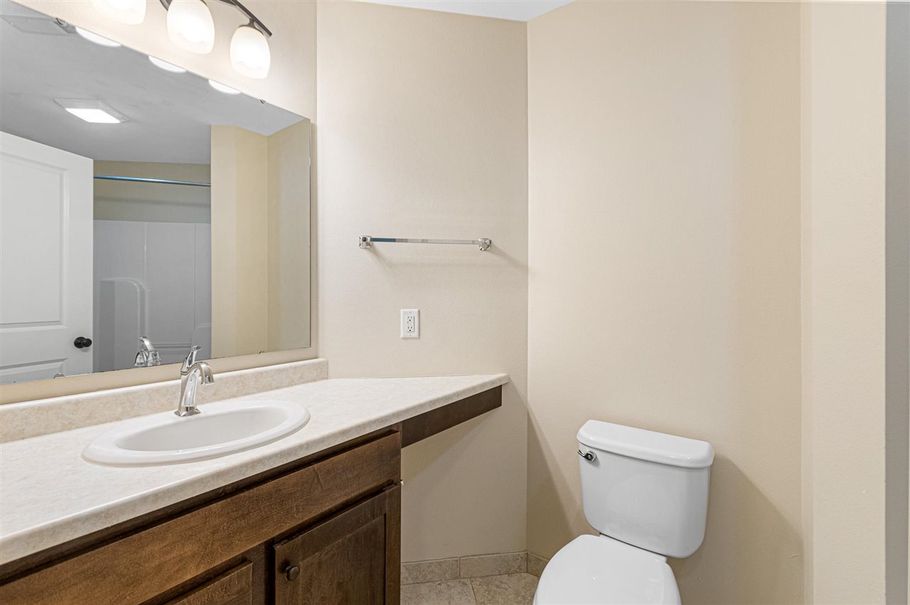 275 Holiday Rd Unit: 7