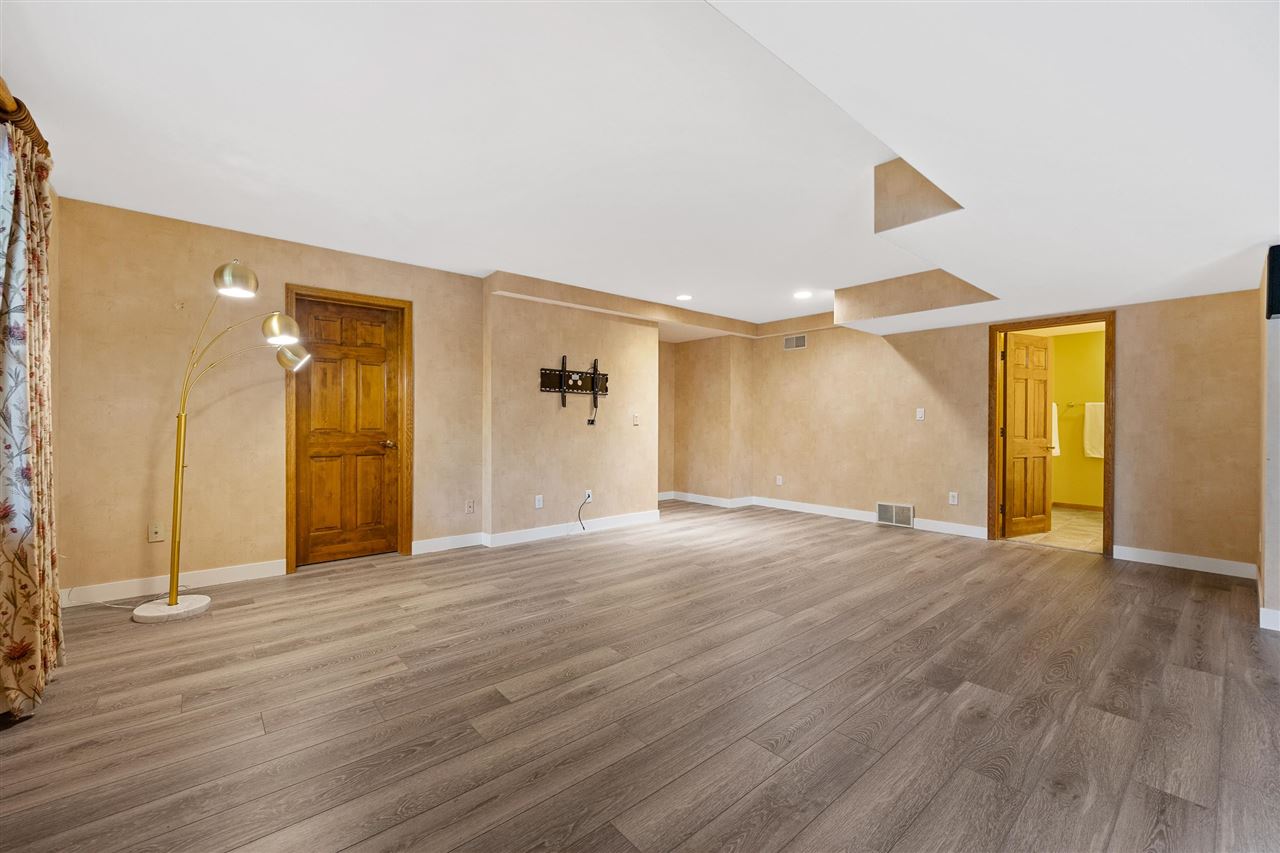 3012 Forest Gate Cir NE