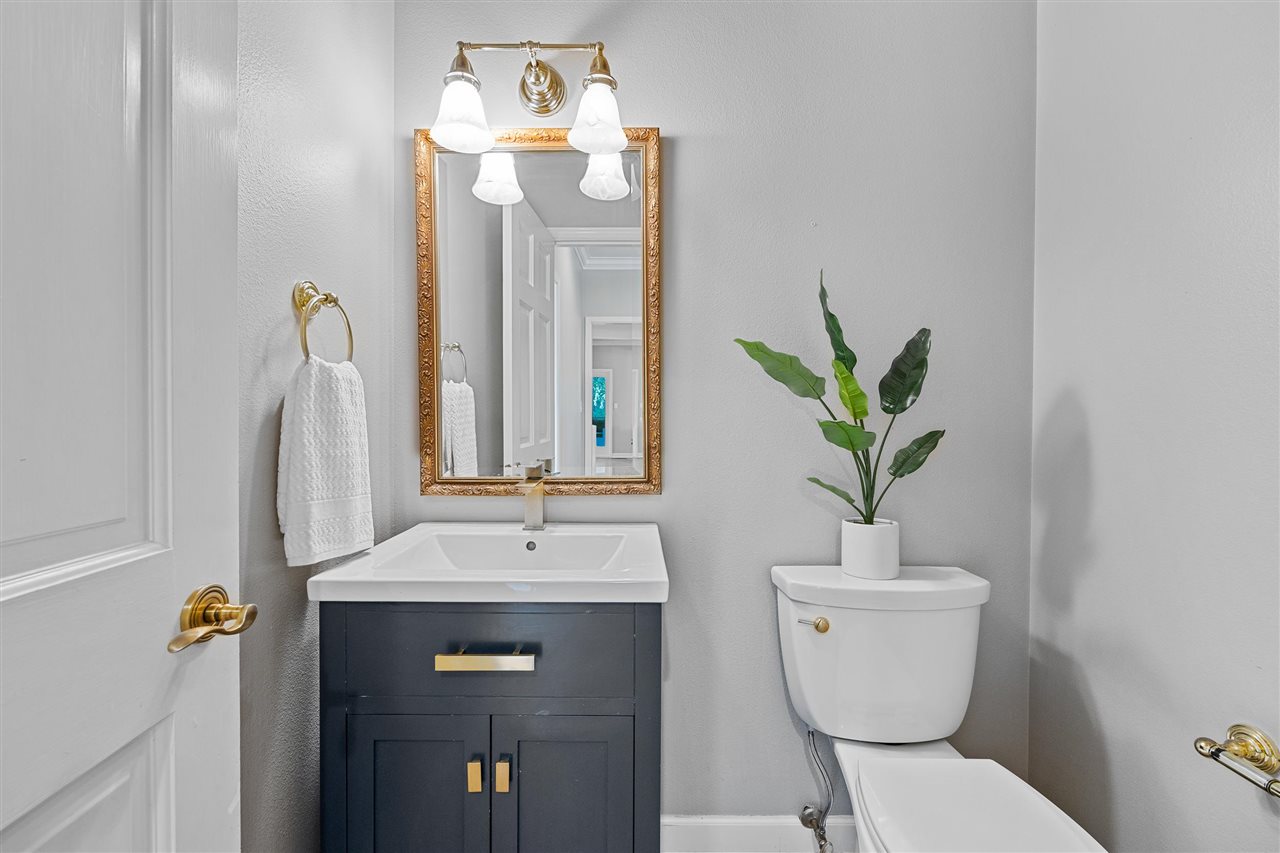 3012 Forest Gate Cir NE