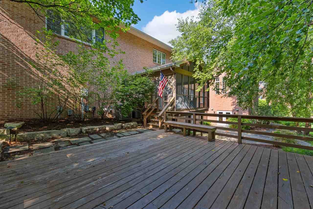 3012 Forest Gate Cir NE