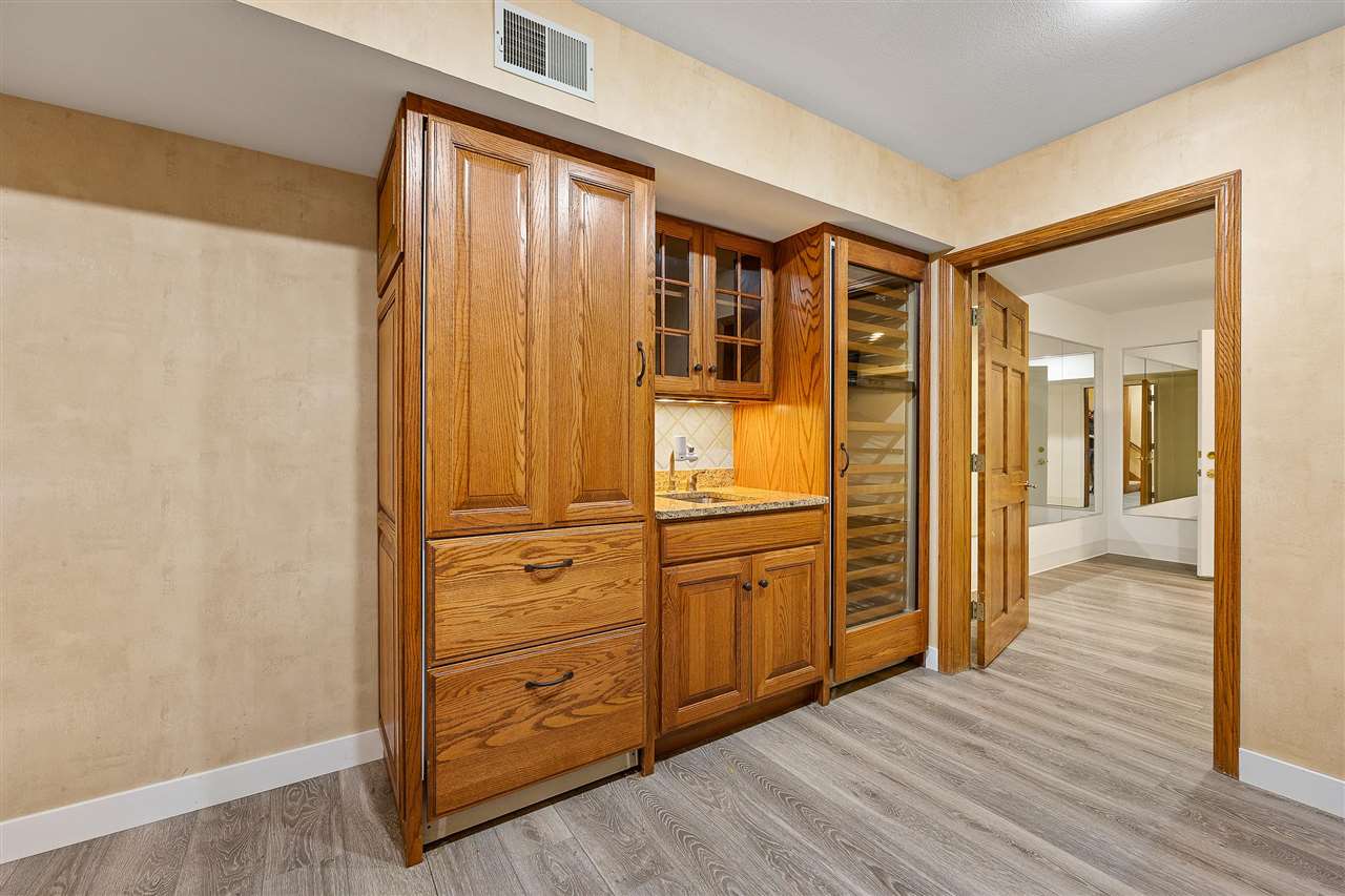 3012 Forest Gate Cir NE