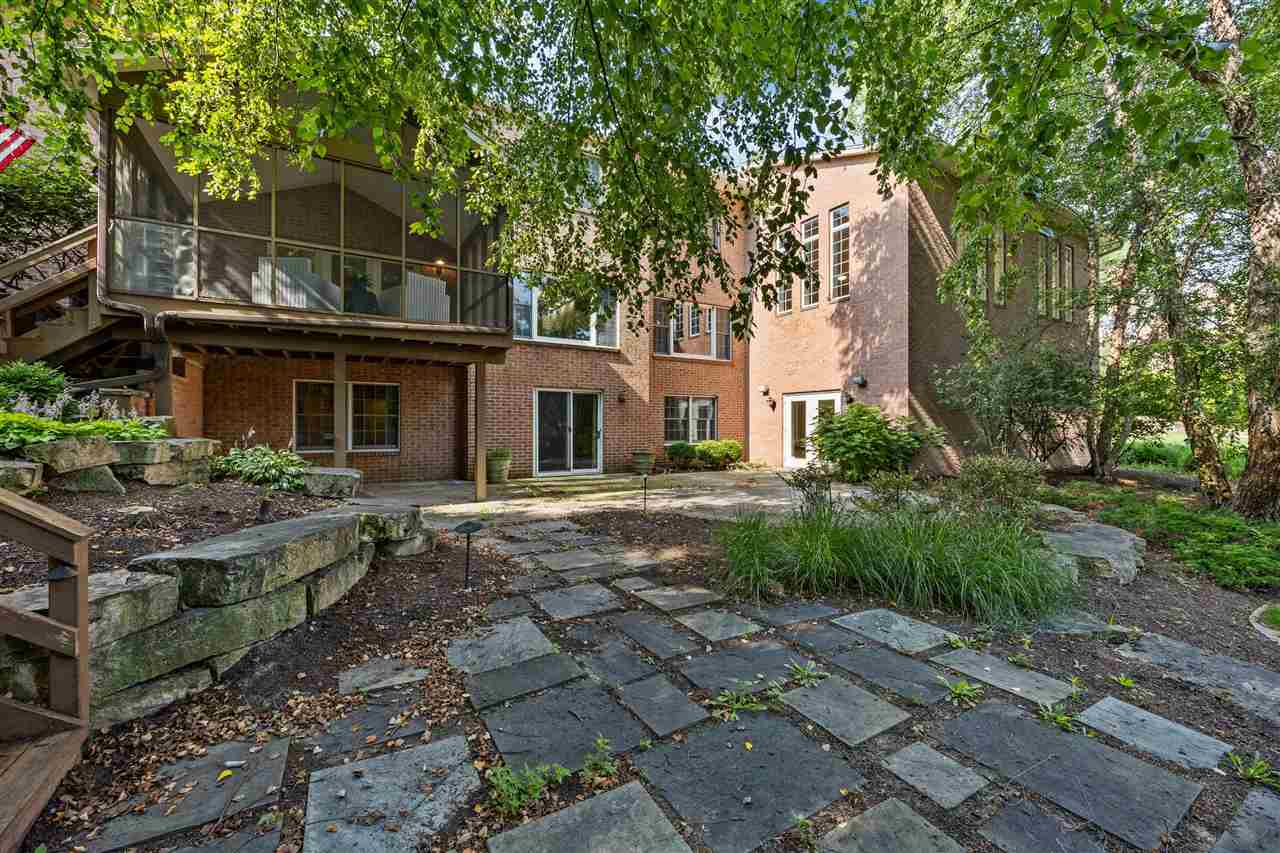 3012 Forest Gate Cir NE