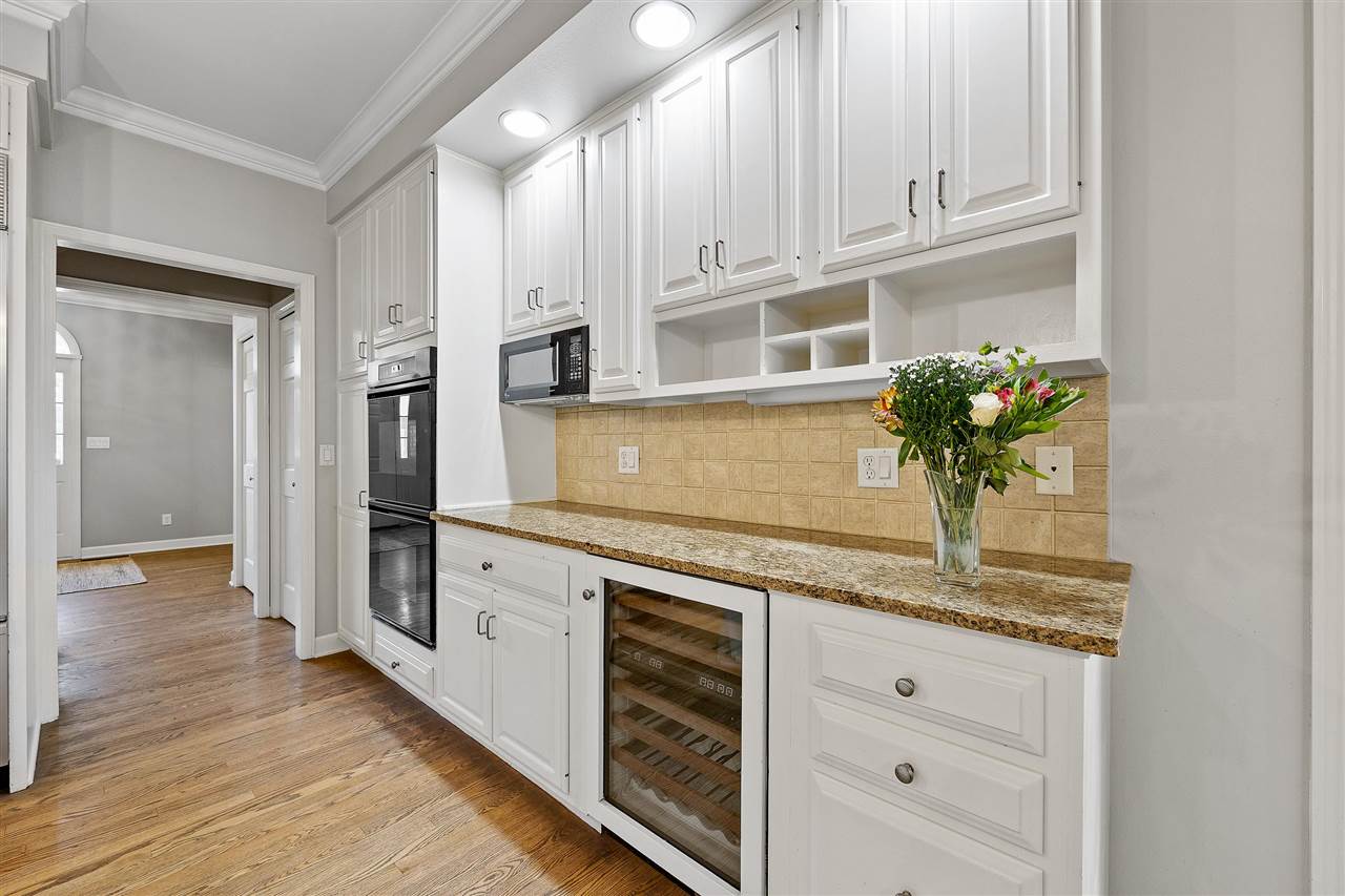 3012 Forest Gate Cir NE