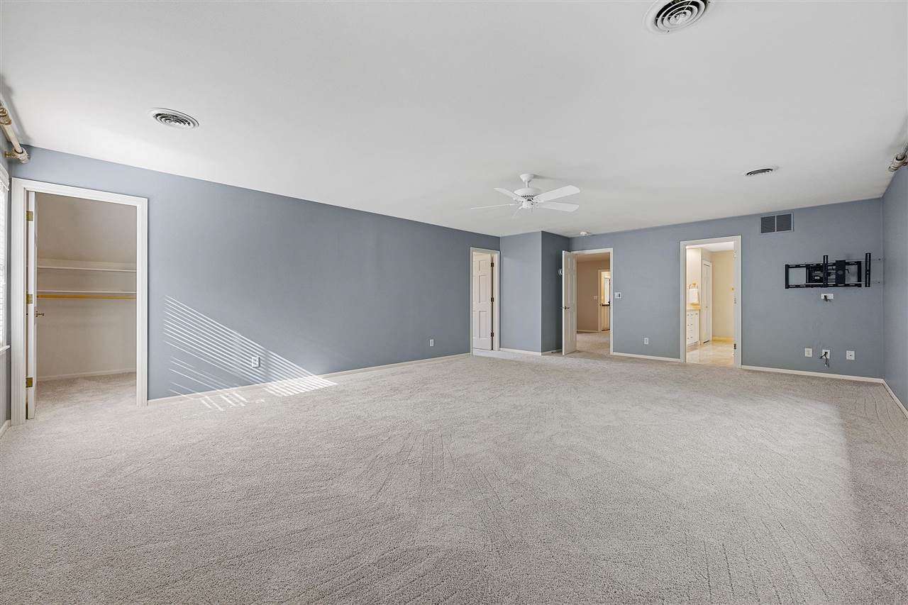 3012 Forest Gate Cir NE