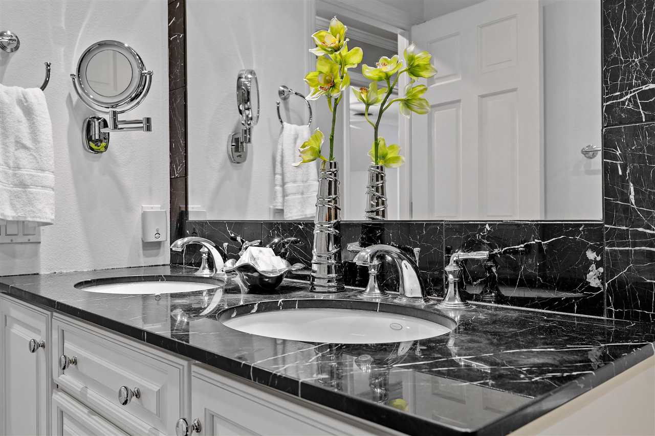 3012 Forest Gate Cir NE