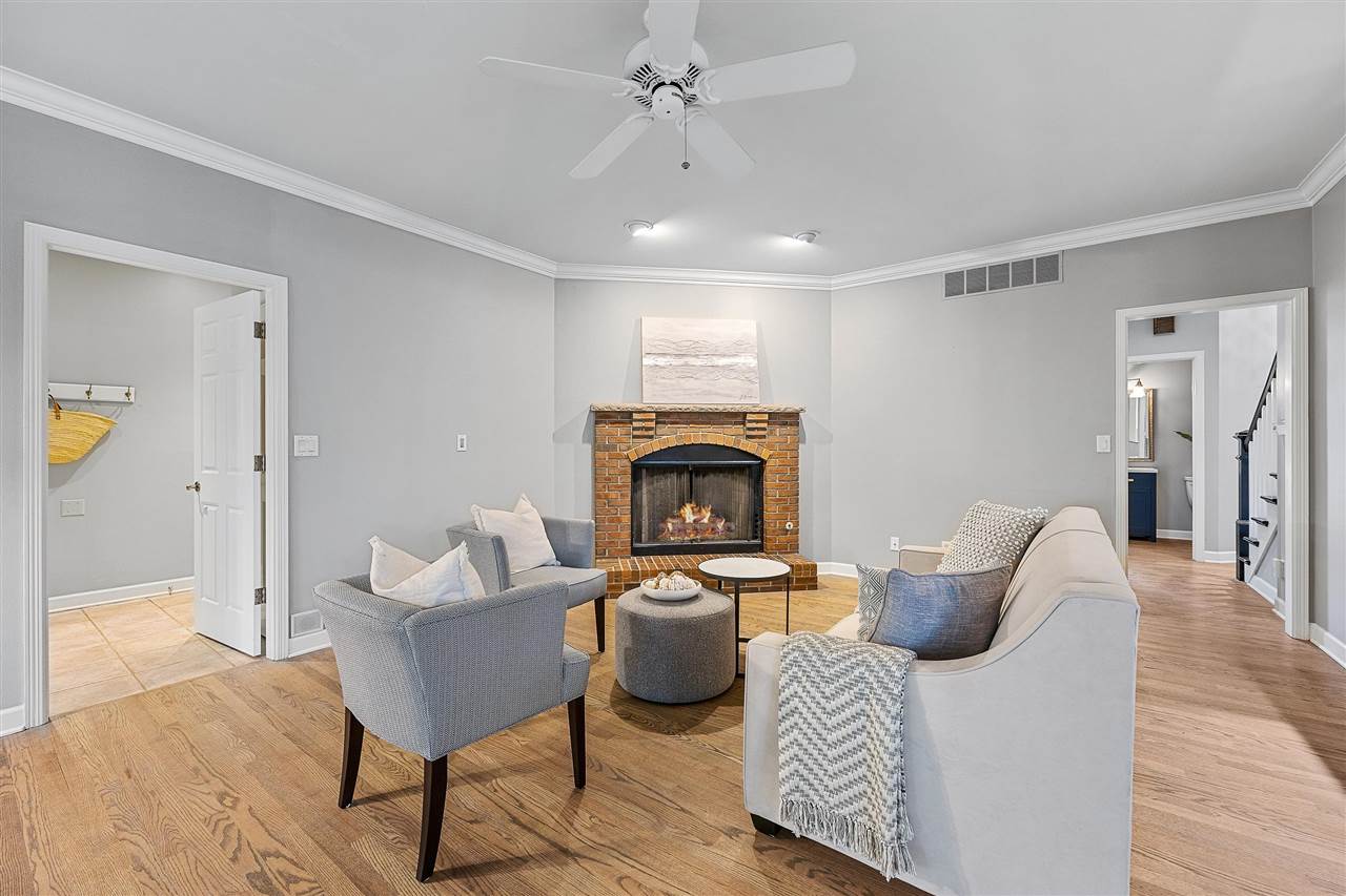 3012 Forest Gate Cir NE