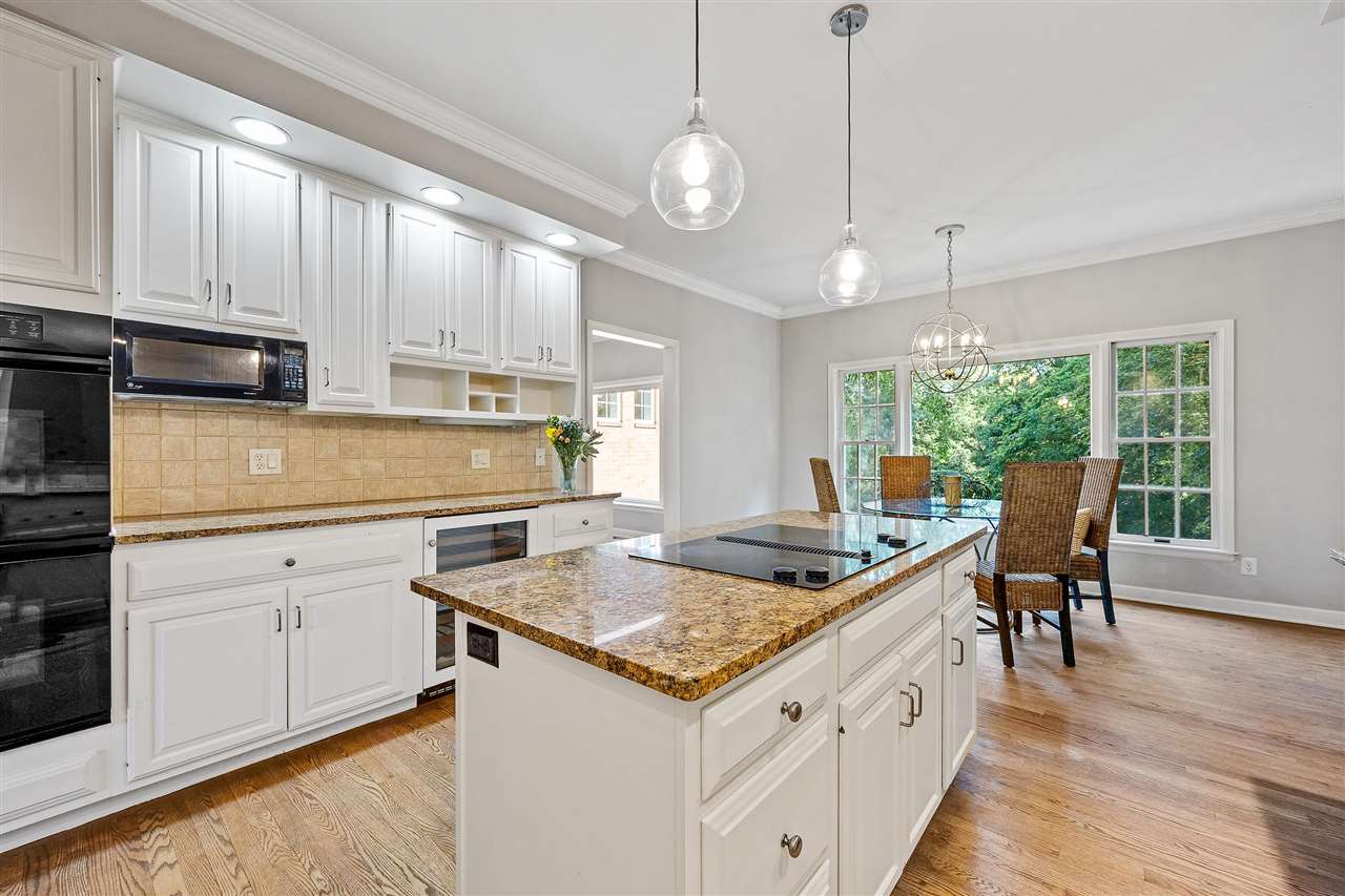 3012 Forest Gate Cir NE