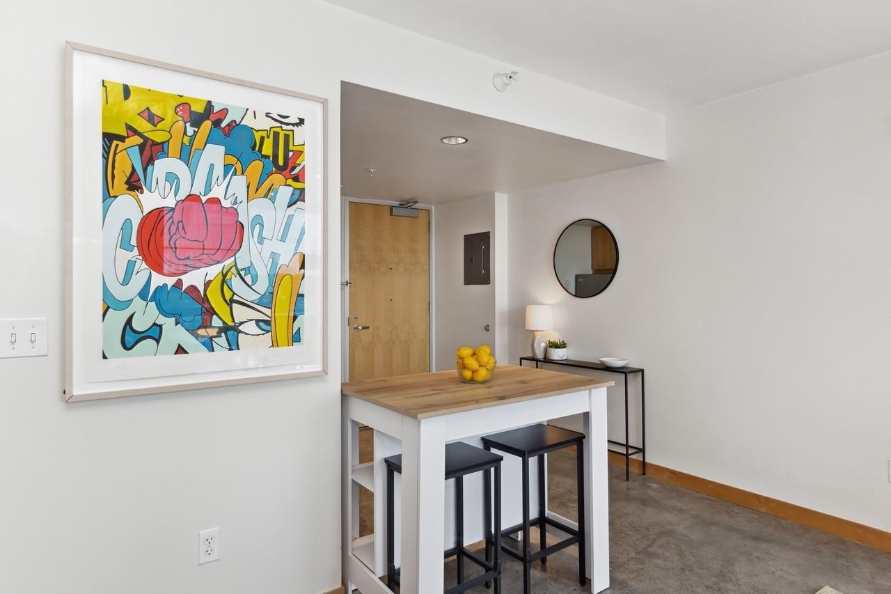 221 E College St Unit: 1007