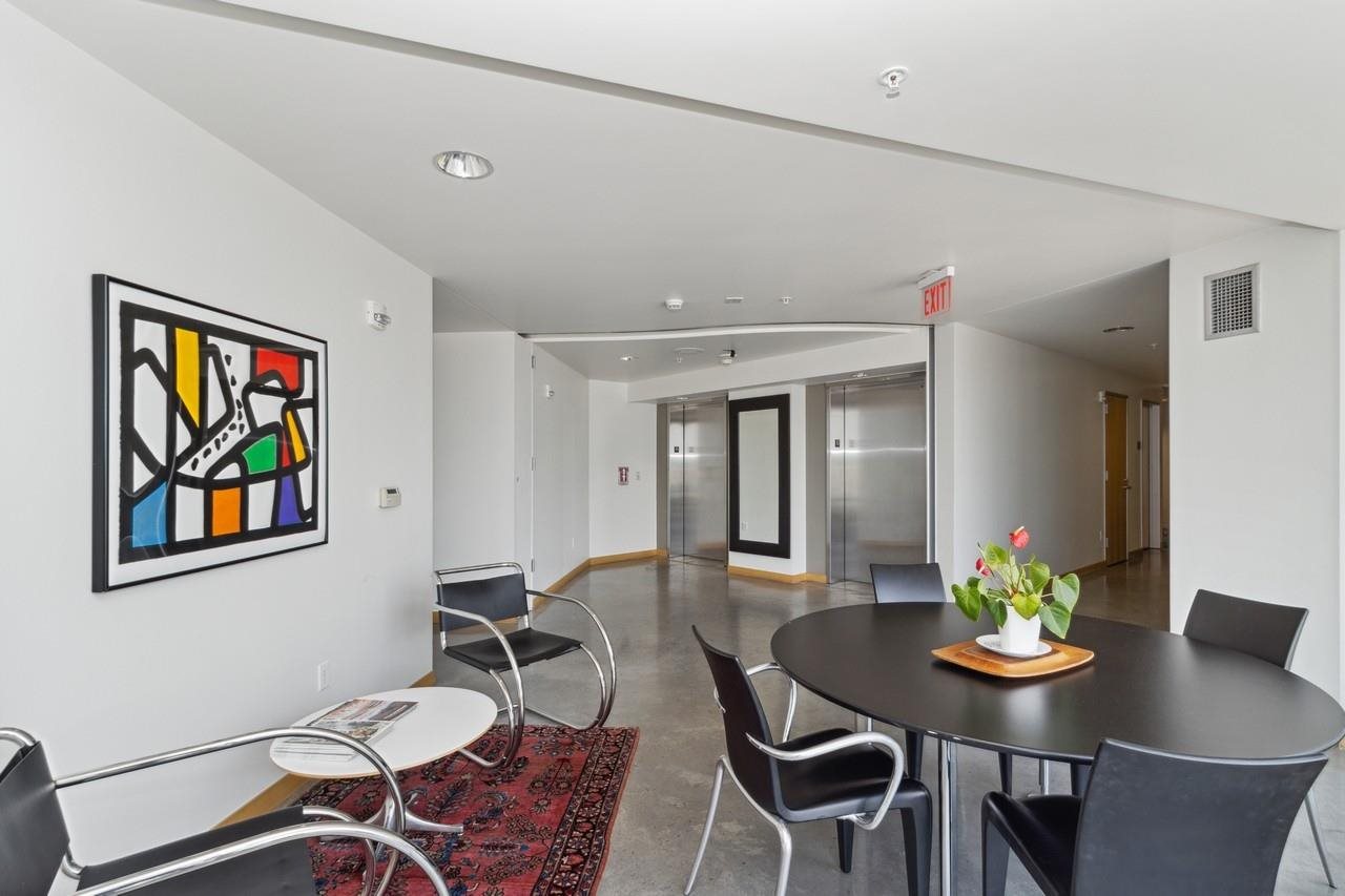 221 E College St Unit: 1007