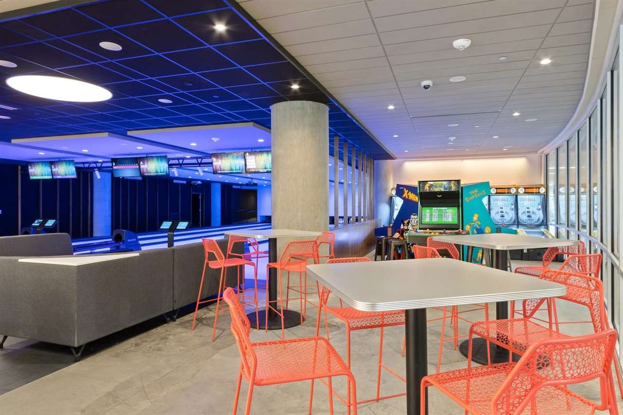 404 E College St Unit: No. 1405