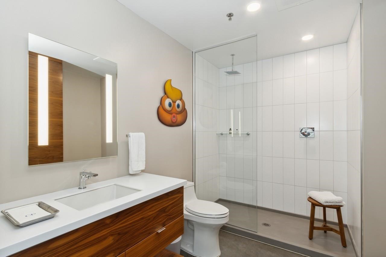 404 E College St Unit: No. 1405