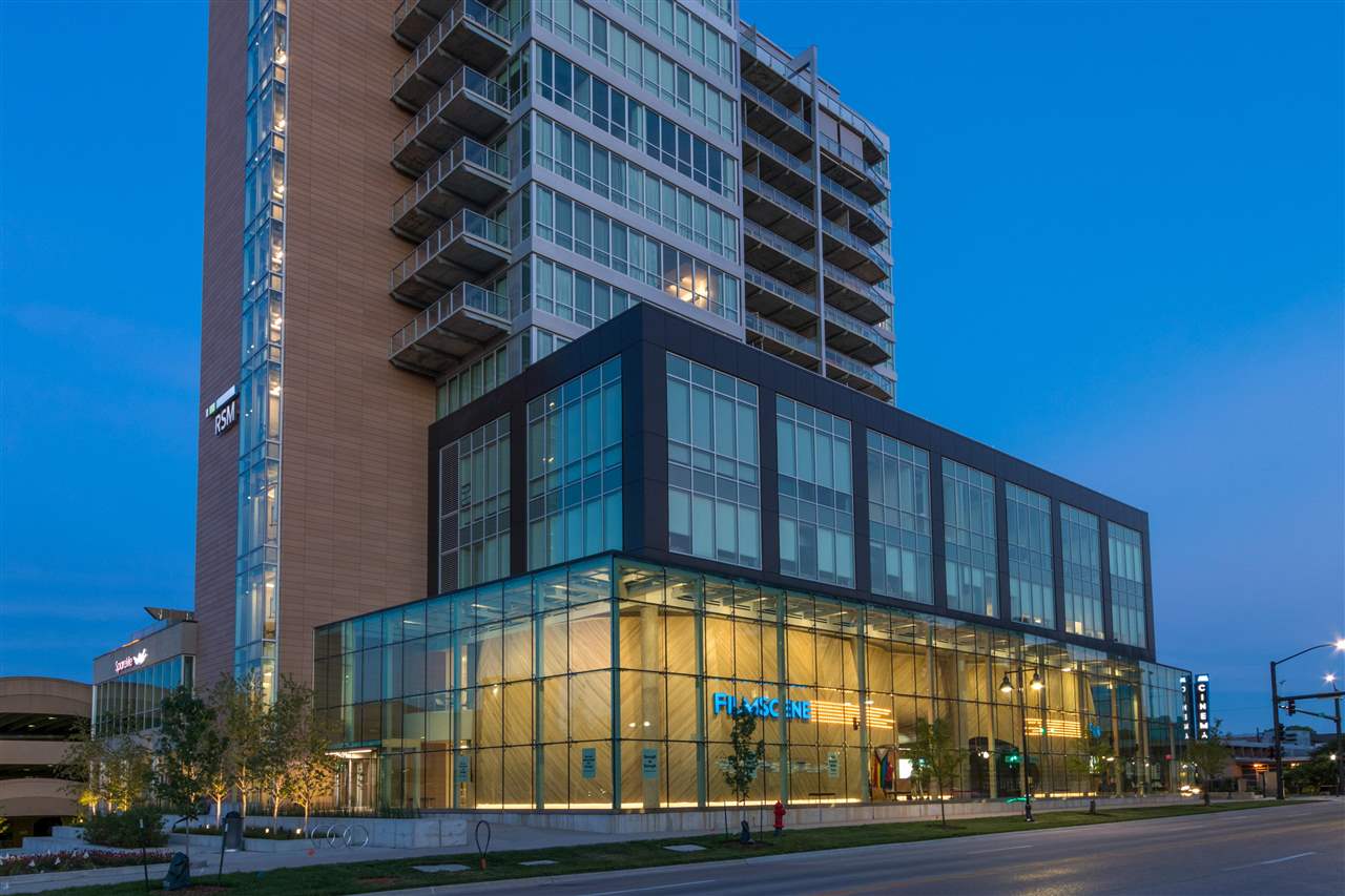 404 E College St Unit: No. 1405