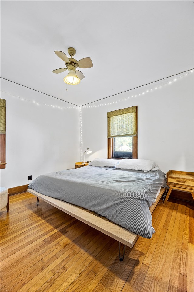 515 Clark St
