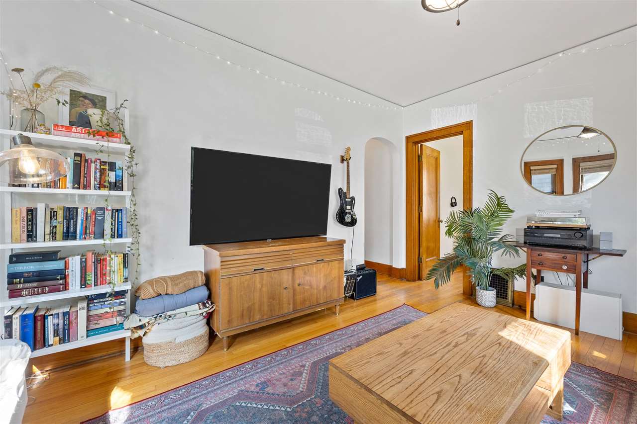 515 Clark St