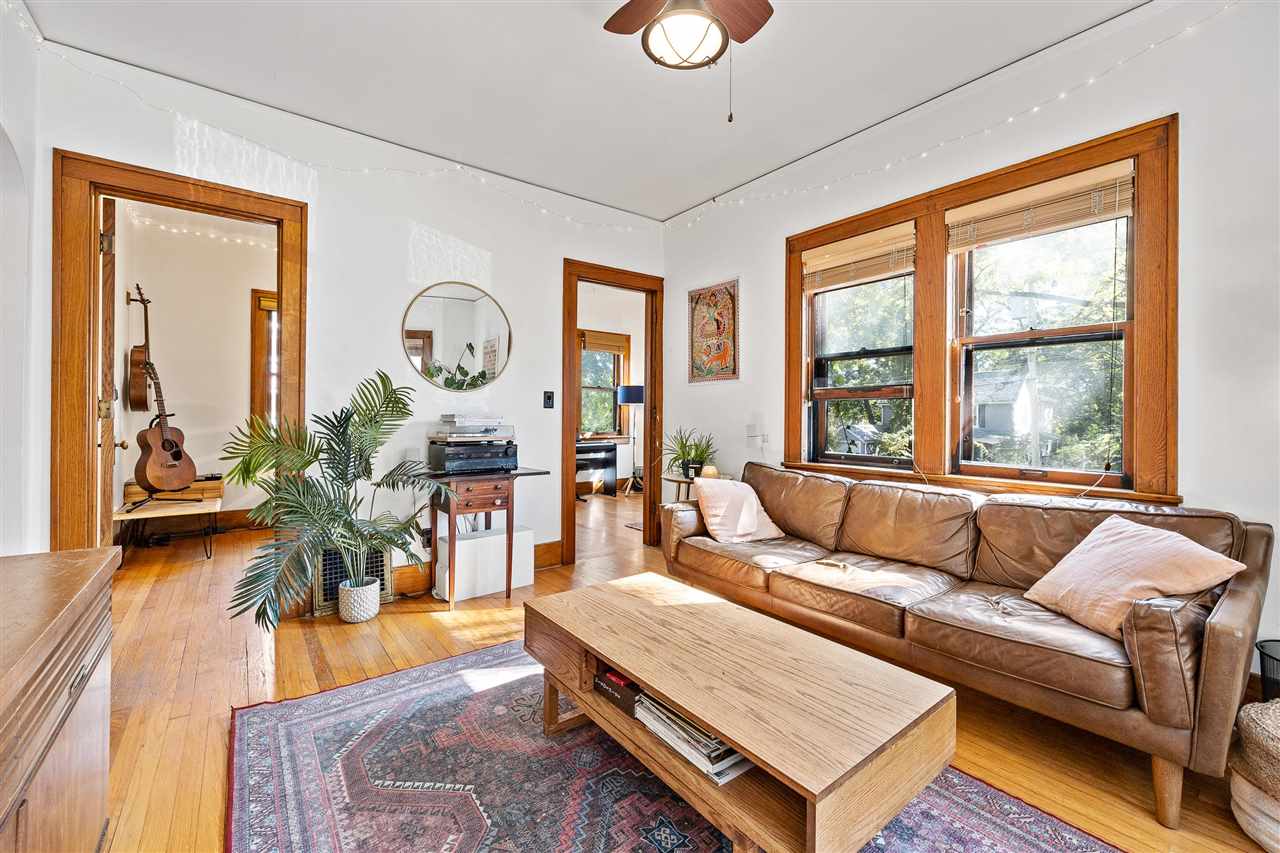 515 Clark St