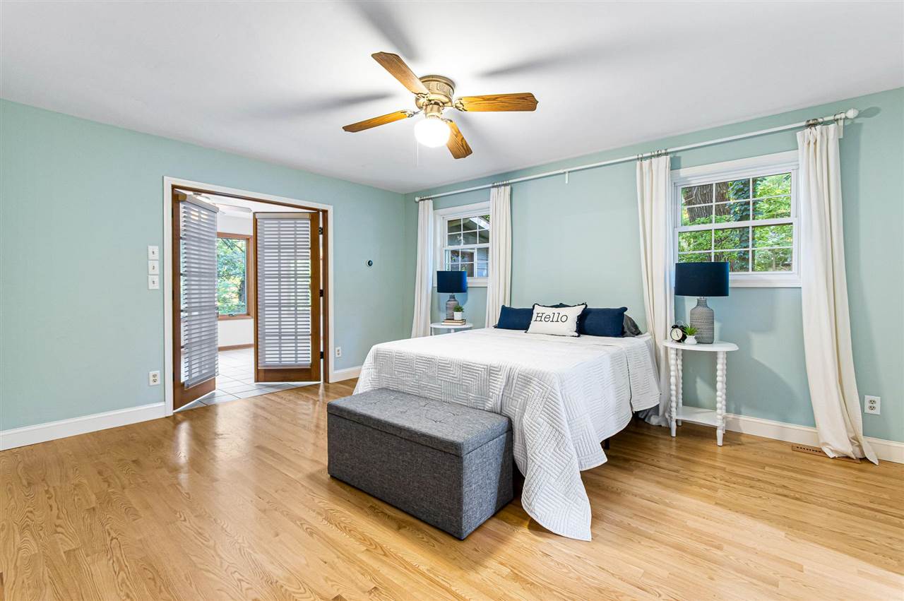 254 Black Springs Cir